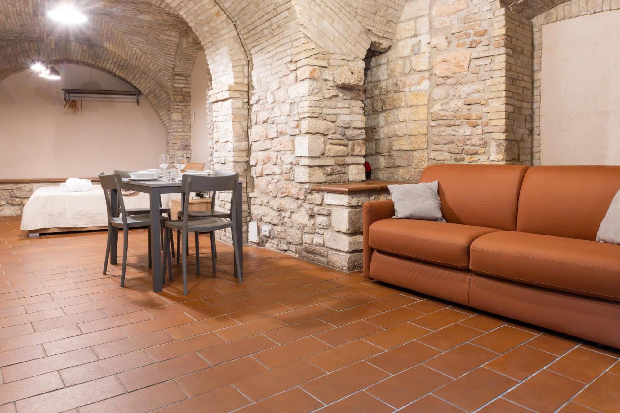 Loft Nel Cuore Di Assisi - 50 Mt Da Carlo Acutis מראה חיצוני תמונה