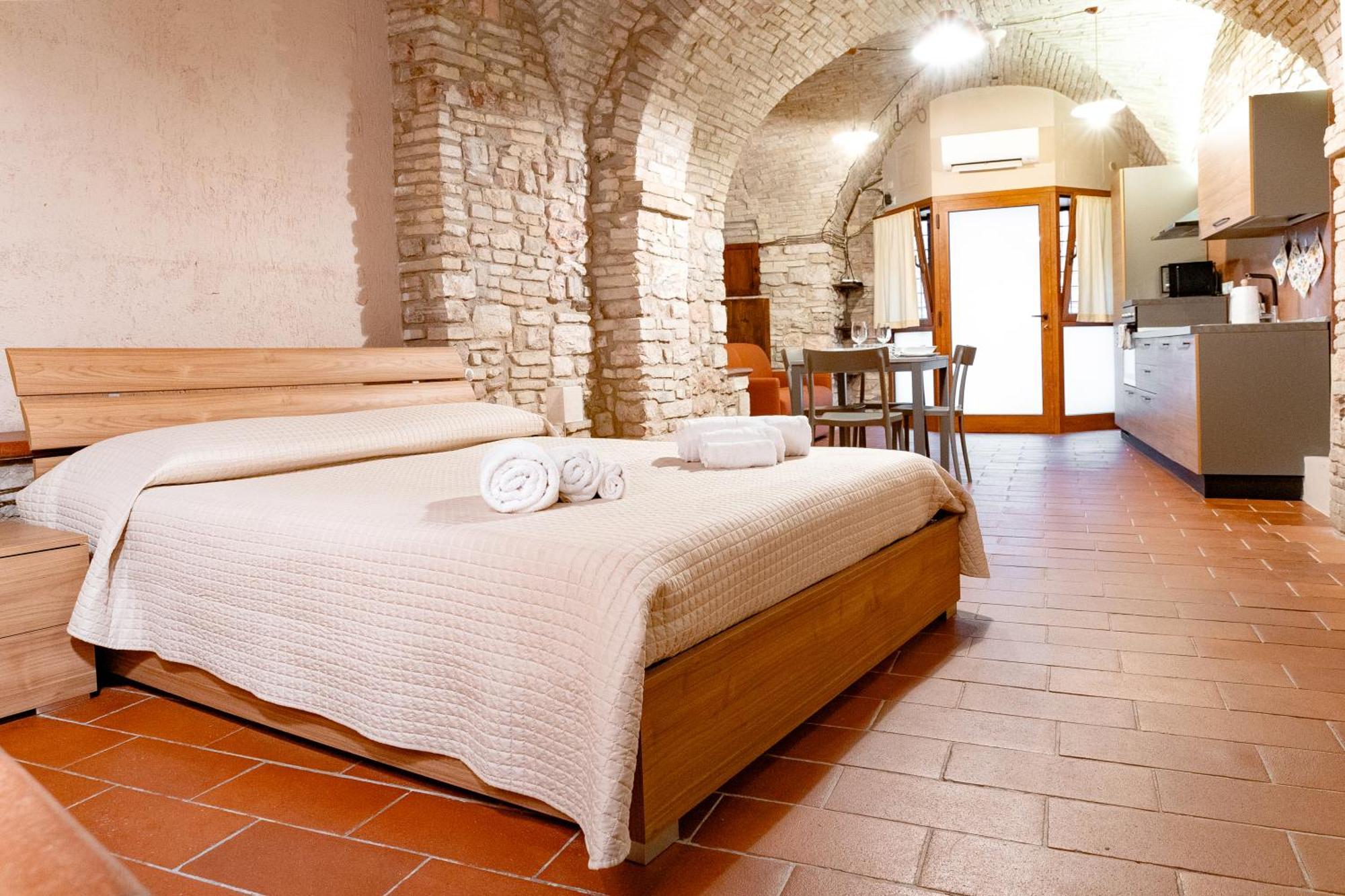Loft Nel Cuore Di Assisi - 50 Mt Da Carlo Acutis מראה חיצוני תמונה